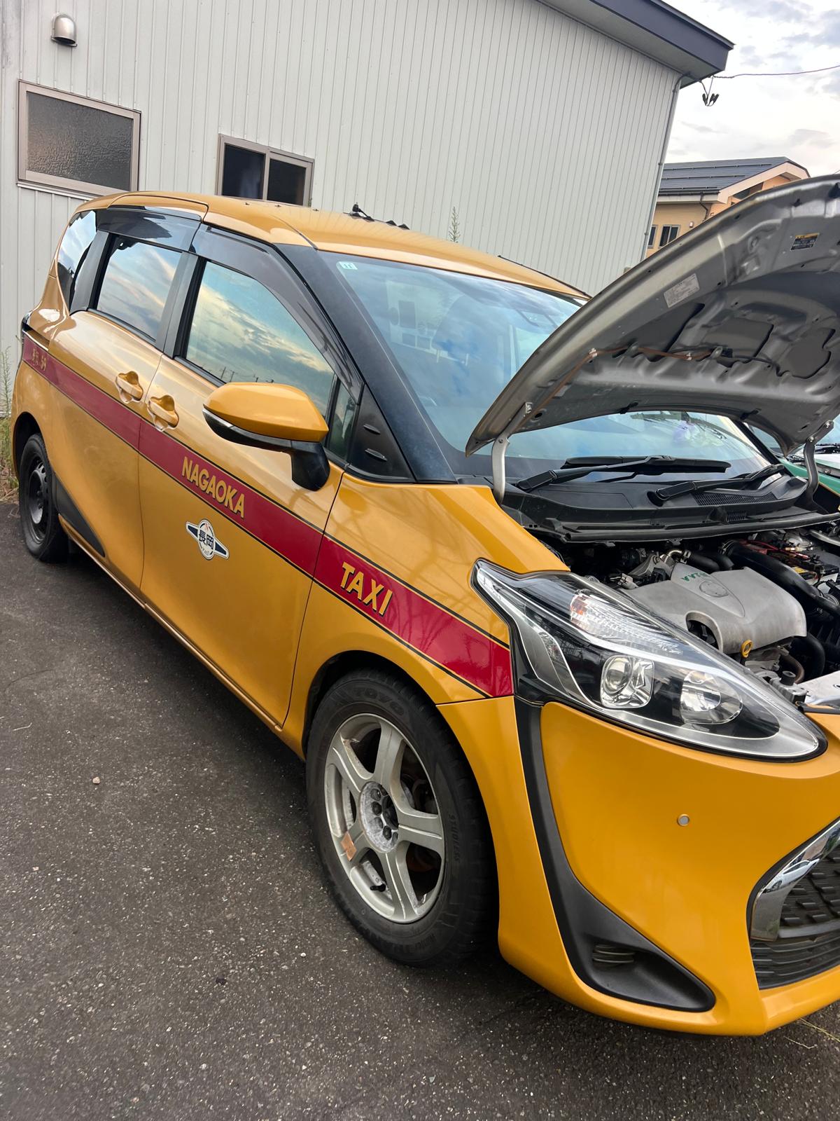 TOYOTA SANTIA
